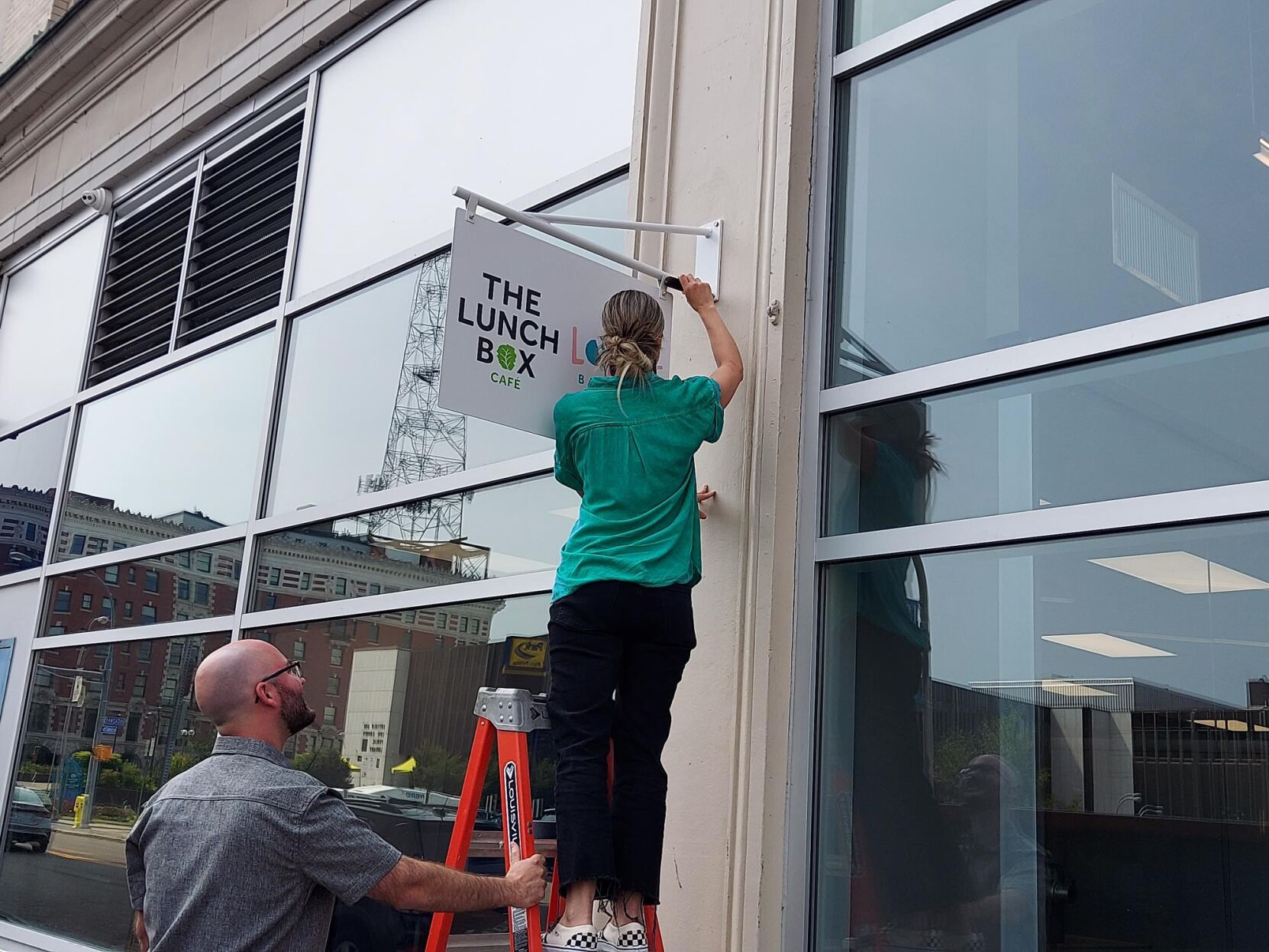 Lunch Box Cafe signage-Lafayette Court